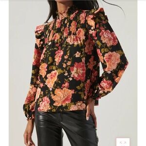 NWOT Sugarlips Terra floral blouse, XS